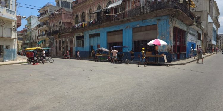 Cuba a oscuras: la odisea de los apagones y el desasosiego, contada desde La Palma