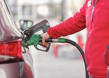Publicado en el BOC: La Palma mantiene la bonificación de 20 céntimos al combustible hasta final de año