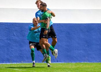El Atlético Paso conquista el derbi ante más de 1.200 aficionados en una jornada histórica