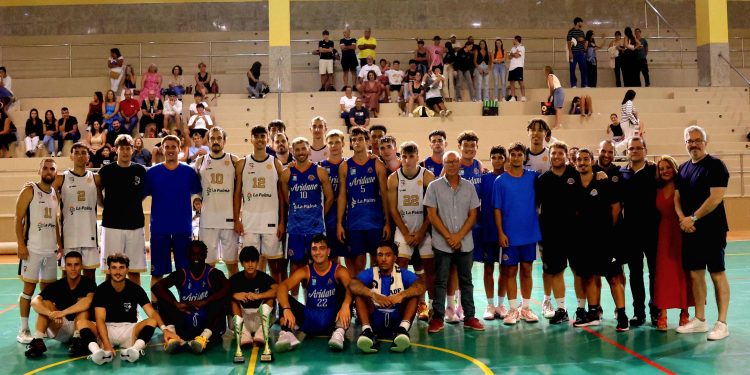 El CB Aridane se impone a la EB Felipe Antón en el primer derbi insular de pretemporada (76-87)
