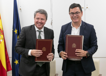 Transportes firma una nueva adenda para garantizar la finalización de las obras del Convenio de Carreteras