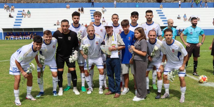 Doble fiesta en La Palma: El Tenisca y el Atlético Paso se hacen fuertes en casa con dos victorias contundentes