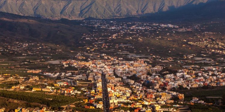 Las Dos Caras de La Palma: el declive de la capital frente al auge imparable de Los Llanos