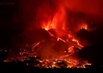 Tres generaciones, una isla: El alma de La Palma a través de sus fotógrafos