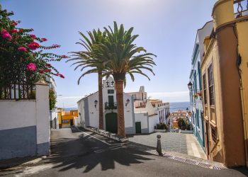 La Odisea de Alquilar en La Palma: Un 50% más caro que antes del volcán