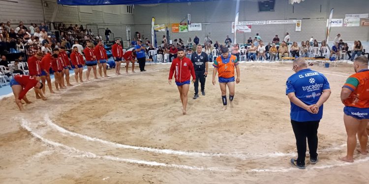 El Tamanca Las Manchas impone su ley ante el Aridane (12-9) y se coloca colíder de Primera