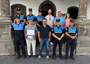 Santa Cruz de La Palma rinde homenaje a Pedro Luis Peña por sus 34 años de servicio en la Policía Local