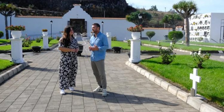 El Paso acondiciona y embellece el Cementerio de San Vicente Ferrer para la festividad de Todos los Santos