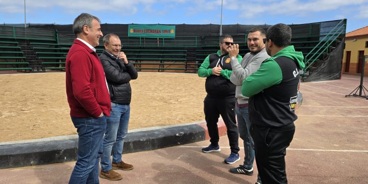 El Cabildo transfiere 600.000 euros a San Andrés y Sauces para iniciar el techado del terrero de Los Galguitos