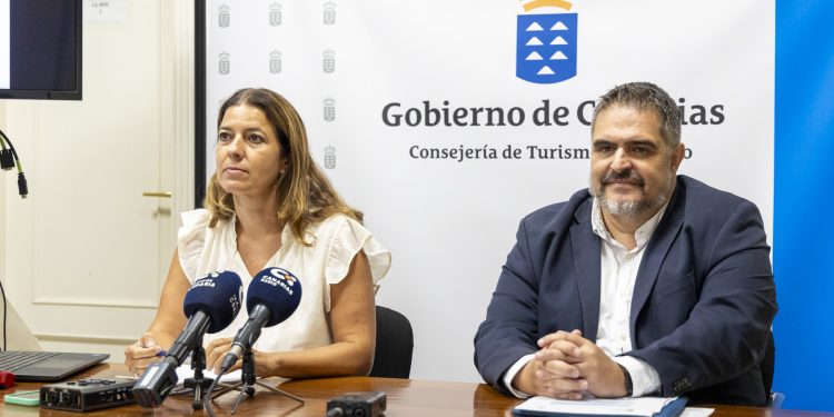 Canarias roza el récord histórico de ocupados en el tercer trimestre, pero el paro sube por los nuevos buscadores de empleo