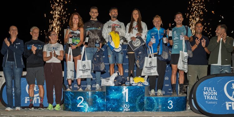 Efrén Segundo y Andreea Dorlea se coronan en la XIII Full Moon Trail de Tijarafe