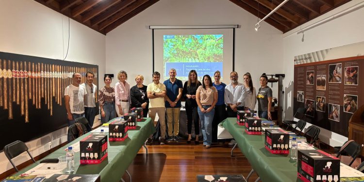 El Cabildo eleva la formación del sector vitivinícola y gastronómico de La Palma con el prestigioso Nivel 2 de WSET