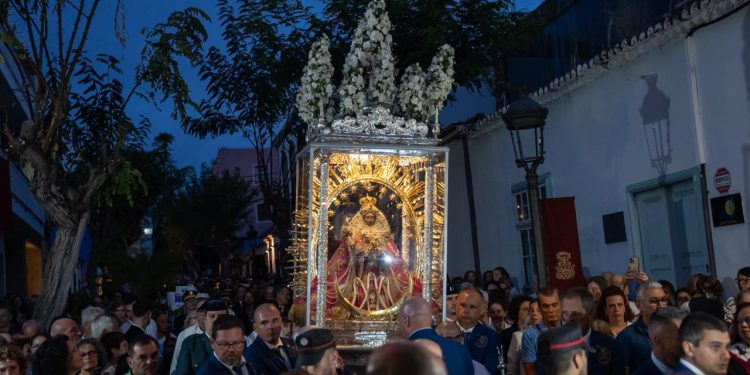 El Cabildo habilita guaguas gratuitas para la histórica peregrinación de la Virgen por Todoque y el Cementerio de Las Manchas este sábado