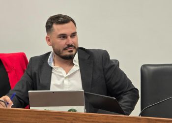 El Cabildo destaca sus políticas de empleo y emprendimiento juvenil como respuesta a las demandas de la isla