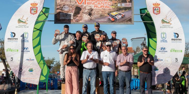Ayoze Almeida y Alberto León se coronan campeones insulares de rallies con una victoria incontestable en el Encanto Rural
