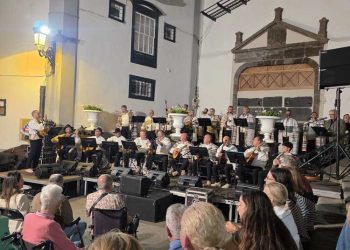 Tajadre, la banda sonora de La Palma, ofrece un emotivo concierto solidario en sus 55 años de historia