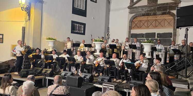 Tajadre, la banda sonora de La Palma, ofrece un emotivo concierto solidario en sus 55 años de historia