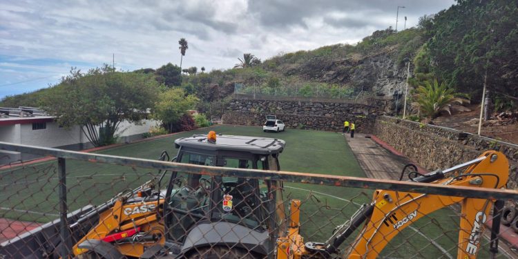Villa de Mazo realiza un intenso plan de limpieza y mejora en caminos y espacios públicos del municipio