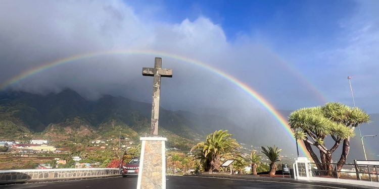Bienvenido, Diciembre: La Palma estrena el mes con ambiente 100% otoñal, paraguas en el norte y «primavera» en el oeste