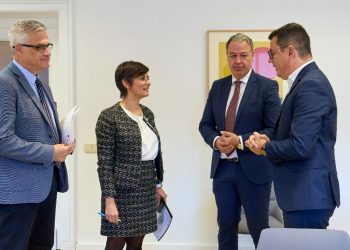 Madrid da el ‘sí’ a Canarias: El Estado respalda limitar la compra de vivienda a extranjeros no residentes ante la UE