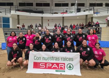 Una estelar Alba Acosta lidera la victoria del Tenercina sobre el Tinecheide de Lanzarote (12-6)