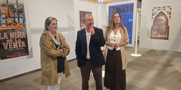 De Hollywood a Pepe Dámaso: El Museo Insular explora cómo el cine clásico nos vendió «estereotipos» a través de sus carteles
