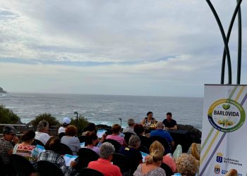 Barlovento presenta «BarloVida»: un plan de envejecimiento activo con yoga al atardecer, poolbike y catas de vino