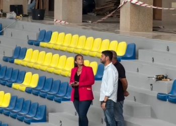 Barlovento mejora su Polideportivo Municipal con nuevos baños y asientos en las gradas