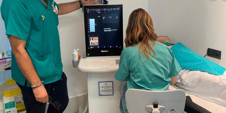Adiós a la Biopsia y a la Lista de Espera: El HUC estrena la tecnología más avanzada para el diagnóstico no invasivo de enfermedades hepáticas