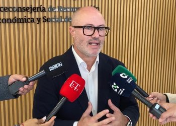 Desatascar la recuperación: Gobierno y ayuntamientos unifican criterios ante la «avalancha» de licencias