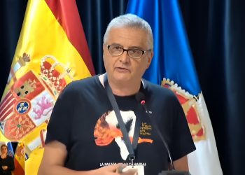 Francisco Pulido sentencia en el Congreso del Tajogaite: «Puerto Naos pudo habitarse hace tres años con medidas sencillas»