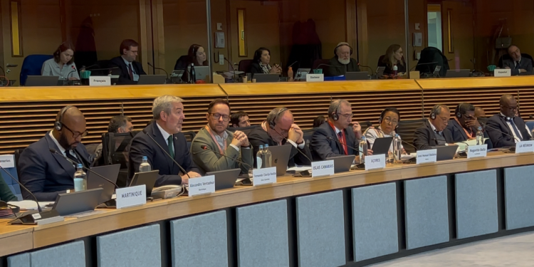 Clavijo da la voz de alarma en Bruselas: el nuevo marco financiero de la UE amenaza con «expulsar de facto» a las RUP
