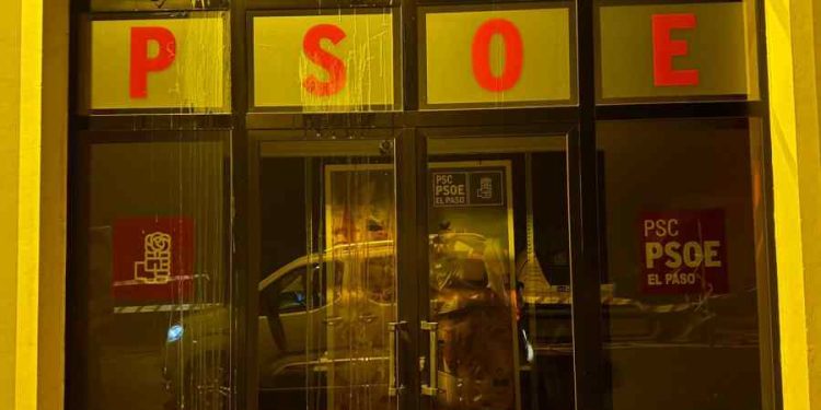 El PSOE de El Paso denuncia 3 ataques a su sede en cuatro meses y acusa al alcalde de CC de «banalizar los hechos»