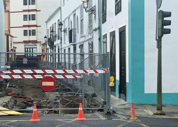 El PSOE arranca el compromiso del pleno para aprobar ayudas al comercio afectado por las obras en la capital