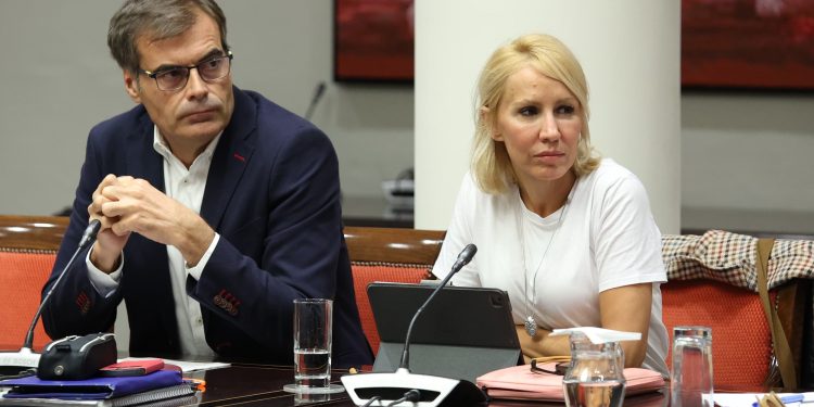 El PP impulsa una «revolución» en el REF para que sus beneficios lleguen al bolsillo del ciudadano a través del IRPF
