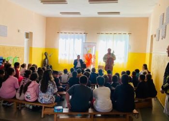 De la residencia al colegio: Garafía conecta generaciones a través de la música clásica y barroca
