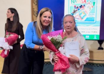 La mirada de una niña migrante: Elsa López y Víctor Jaubert ponen alma al drama de los cayucos con el libro ‘El viaje de Nafissa’