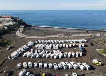 Puerto Naos revive sobre ruedas: el encuentro de caravanas deja más de 25.000 euros de impacto directo