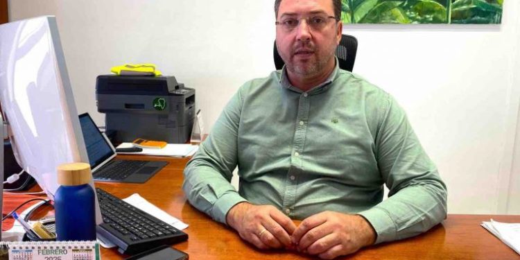 Fernando González: “La reclamación de camiones específicos para Santa Cruz es una muestra de insolidaridad con la isla”