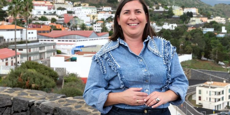De casi 7 millones a 1,7: El PSOE alerta del «frenazo en seco» a la inversión pública en Villa de Mazo