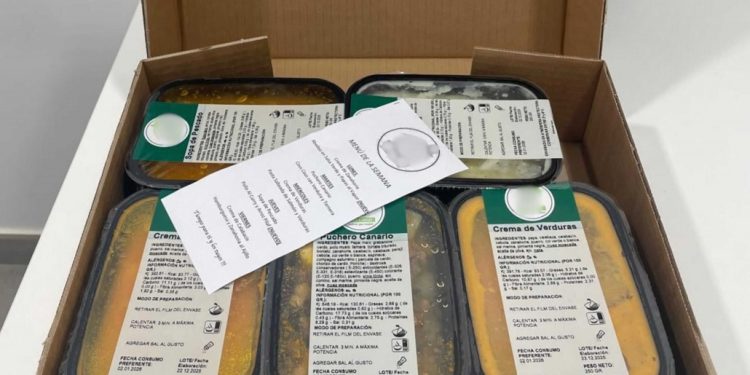 Puntallana activa un servicio pionero de comida a domicilio para mejorar la nutrición y el bienestar de los mayores