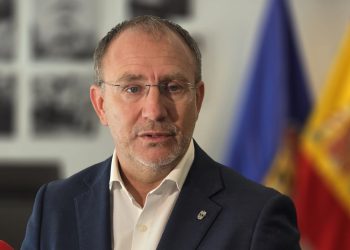 Paso a paso hacia la normalidad: El Cabildo supera los 1.100 inmuebles autorizados en la costa y reactiva 21 ascensores