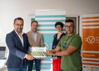 Santa Cruz de La Palma, primer municipio en recibir la guía regional para convertir parques y plazas en «refugios climáticos» contra el calor