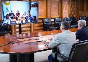 «No están solos»: Canarias blinda el envío de alimentos y medicinas a Venezuela ante el cierre aéreo