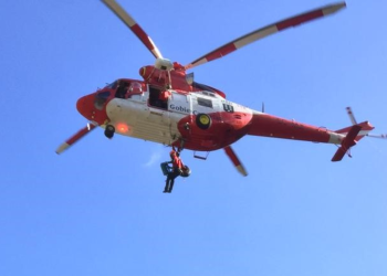 El mal tiempo obliga al helicóptero del GES a desviar al Puerto de Tazacorte la evacuación urgente de un senderista en Tijarafe