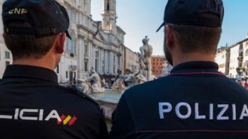 La Policía Nacional detiene a dos personas por trata de seres humanos y explotación sexual en Santa Cruz de La Palma