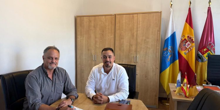 Villa de Mazo estrena un Ayuntamiento más eficiente y sostenible: nuevo sistema de climatización alimentado por energía solar