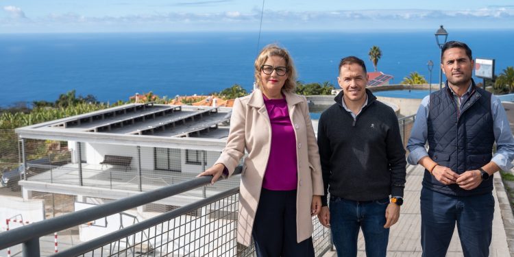 El Polideportivo de La Punta en Tijarafe ya es 100% autosuficiente gracias a la energía solar
