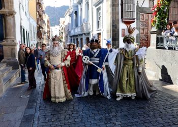 Santa Cruz de La Palma suspende la Cabalgata por el mal tiempo y traslada la recepción Real al Pabellón Roberto Estrello
