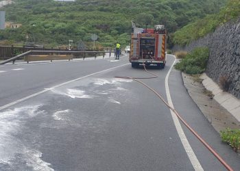 Los Bomberos de La Palma arrancan el 2026 con una intensa actividad: incendios en viviendas, vehículos y rastrojos